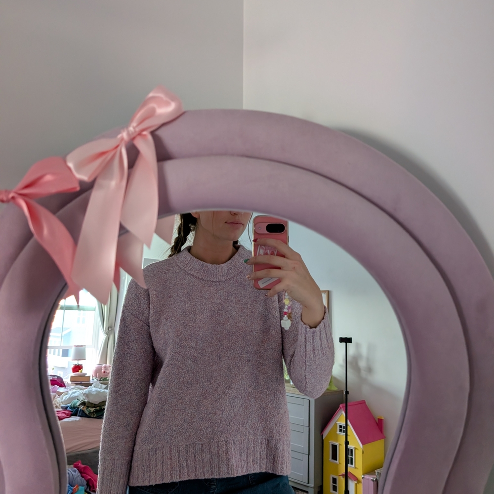 Women's Light Purple Crew Neck Sweater Size Medium